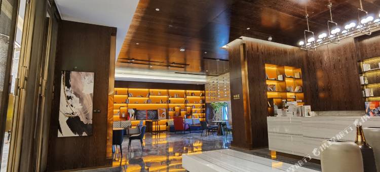 南通罗曼蒂克·世纪酒店(崇川区濠河风景名胜区店)图片