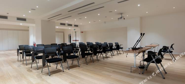 內羅利別墅(Villa Neroli)图片