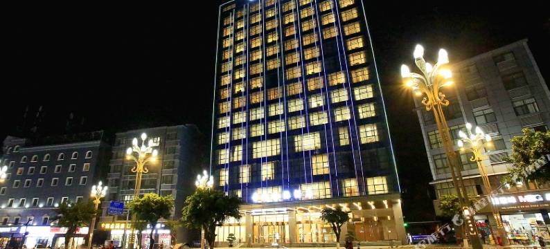 南部青澳国际酒店(南部县政府店)图片