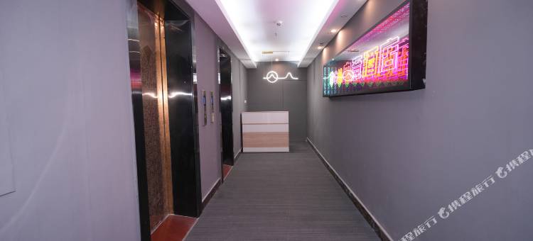 光洺电竞公寓(厚街万达店)图片