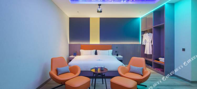 景岸尚庭影院酒店(凤庆客运站店)图片