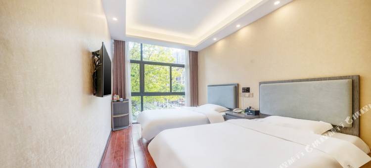 如家睿柏·云酒店(六安万达广场店)图片