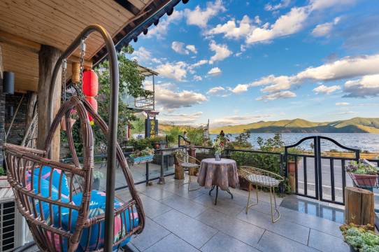 泸沽湖离尘别院客栈