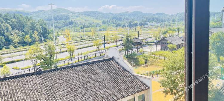 云来客栈(乌江寨国际旅游度假区东寨口店)图片