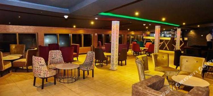 橡树谷酒店及活动中心(Oak Valley Hotel & Event Center)图片