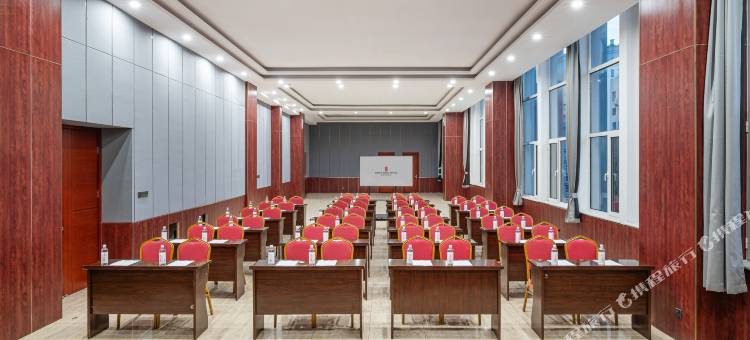 丽呈東谷酒店 (承德双滦融媒体中心店)图片