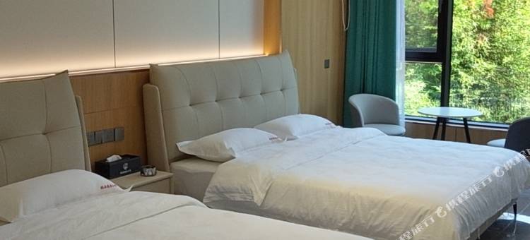 临溪听泉小院图片