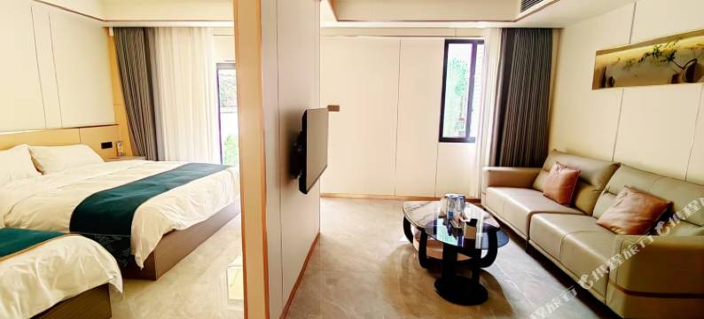 八月居民宿(邵女坪温泉中心店)图片