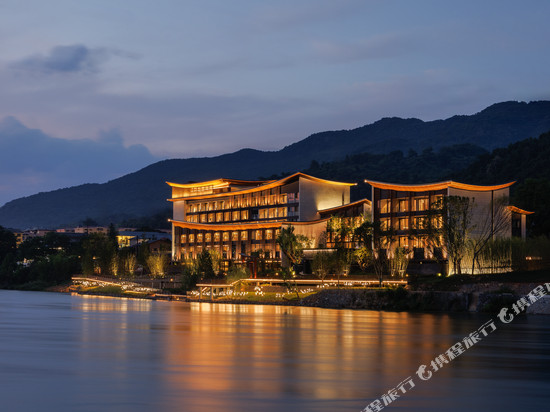 东江湖子兮如斯文化行馆