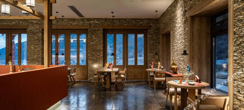 阿若康巴·丹巴甲居庄园图片