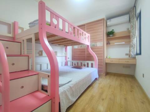 赣州朵朵~精品民宿(17号店)