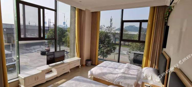 仪陇江畔酒店图片