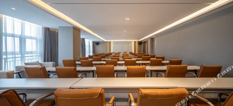 曼兹酒店(平邑店)图片