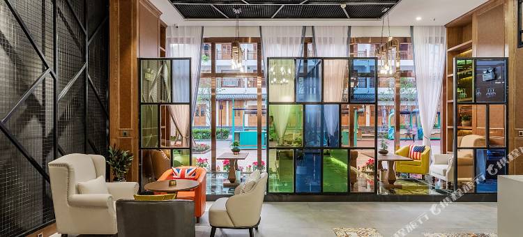 喆啡酒店(抚仙湖广龙小镇星光夜市店)图片