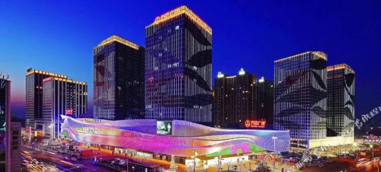 予里设计师民宿(万达广场店)图片