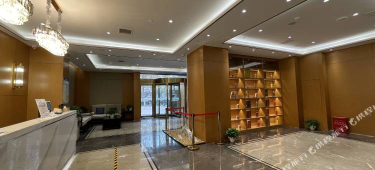 诺亚轻奢酒店(新密中强光年城市广场店)图片