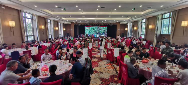 临洮水泉山庄图片