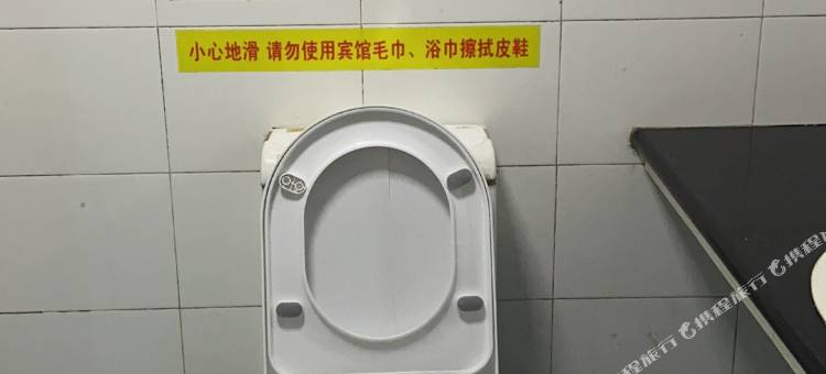 南昌小客房三部民宿(江西省人民医院店)图片