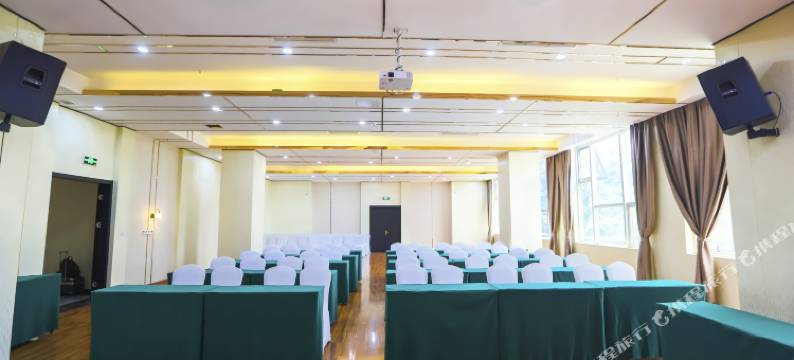 泸州东麓•禅墨酒店(江阳区张坝桂圆林公园店)图片