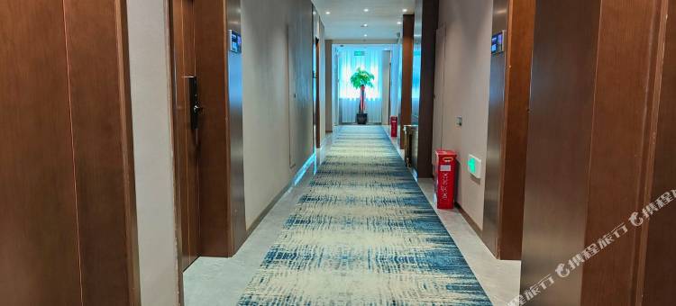 和田丝路印象精品酒店图片