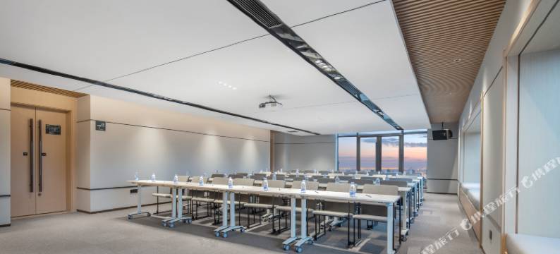 西安浐灞会展中心世博园亚朵酒店图片