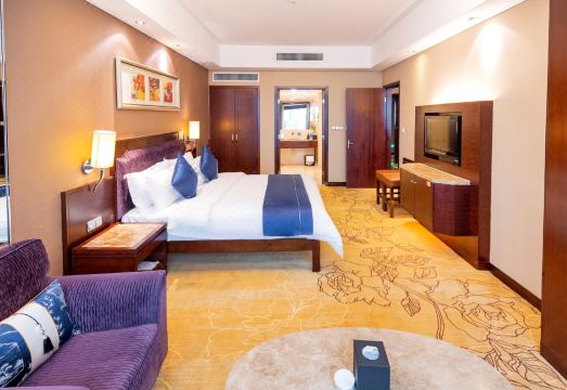 Shenlong New World Hotel Hotel Overview