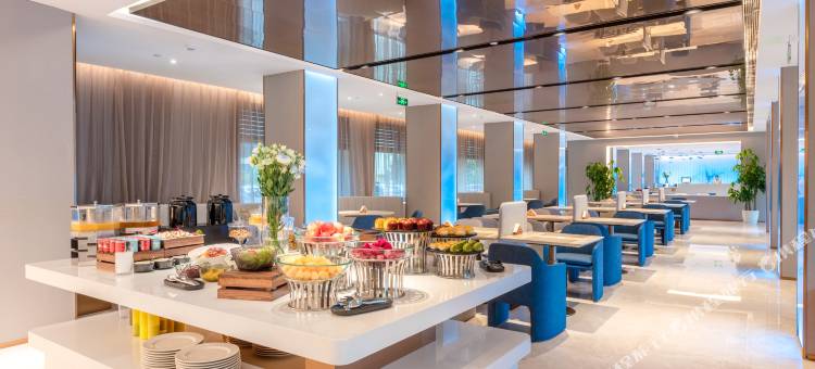 深圳宝安国际会展中心桔子水晶酒店图片