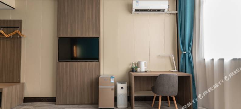 悦尔曼酒店(盐城金鹰聚龙湖宝龙广场店)图片