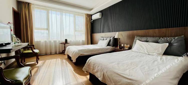 荣田假日酒店图片