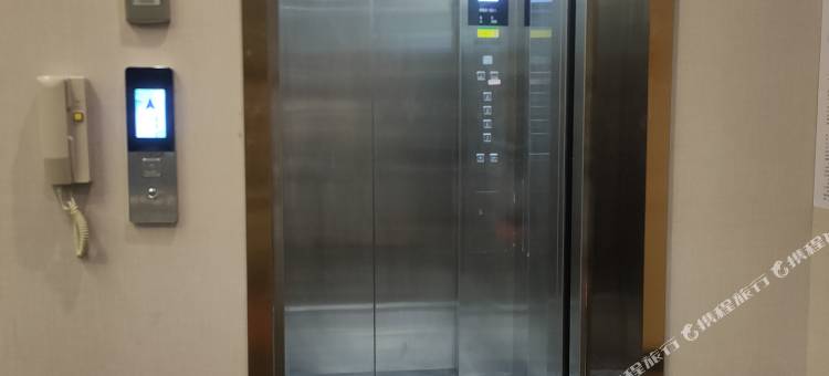 千枋电竞商务酒店(爱莲商业广场店)图片