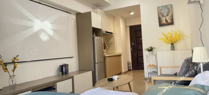 日月星辰公寓(宝山龙湖天街店)图片