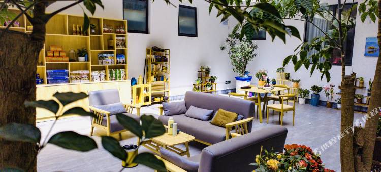 山河故里酒店(林芝比日神山店)图片