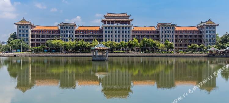 厦门七奢·凡陌海景酒店(集美学村嘉庚公园店)图片
