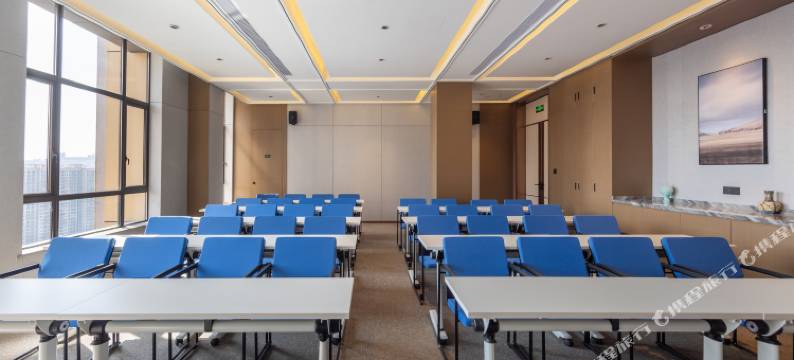 长沙万家丽中路马王堆亚朵酒店图片