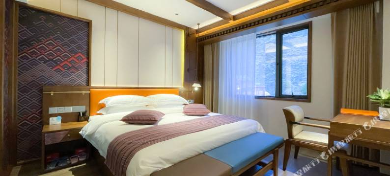 九龙吉日格宗酒店图片