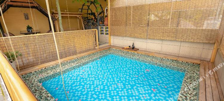 都江堰星语草舍图片