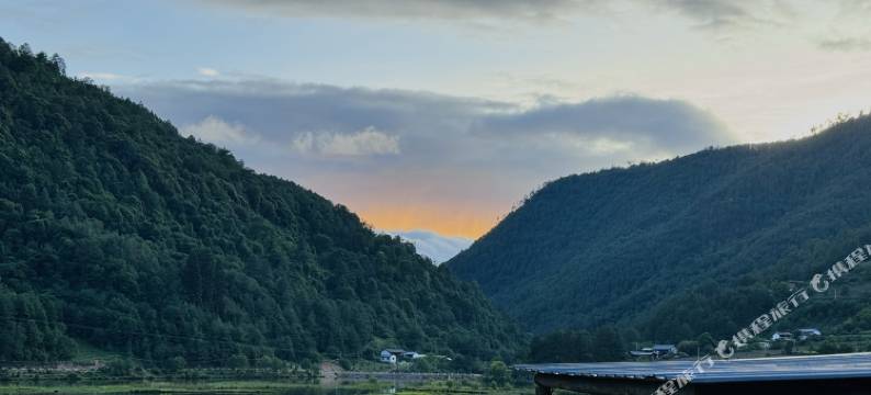 十三度风四季帐篷营地图片