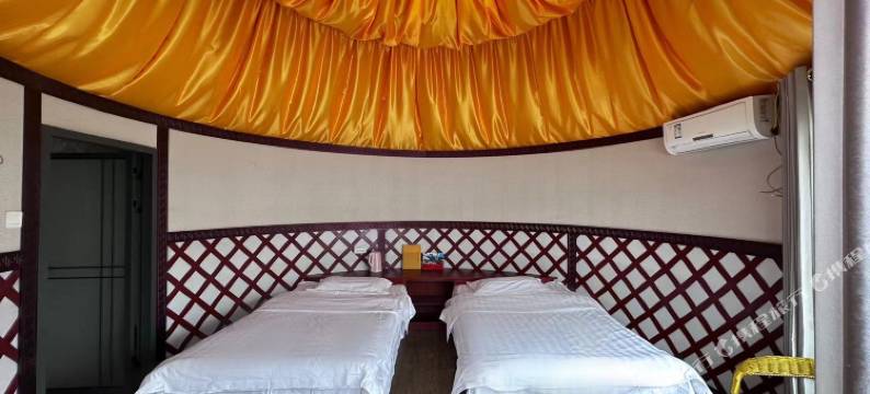 察右中旗白骏马民宿图片