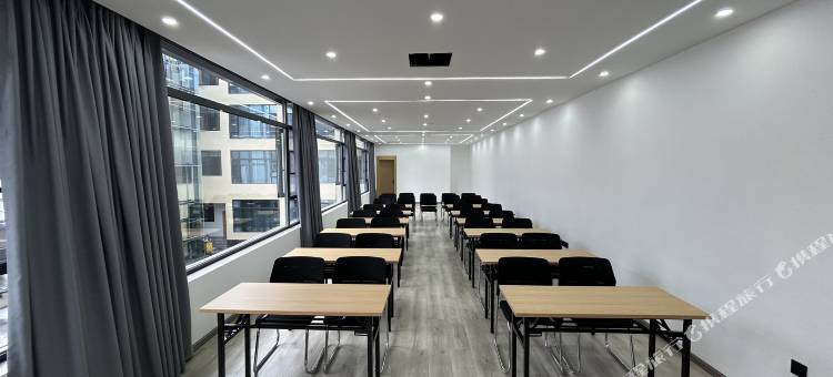 丽怡酒店(林芝迎宾大道牦牛广场店)图片