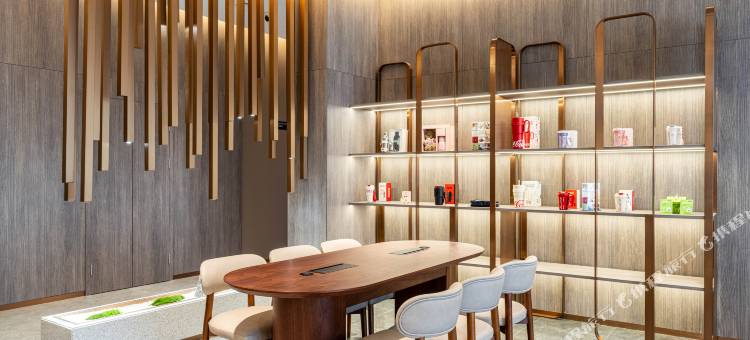 朗丽兹酒店(雄安会展中心东门白洋淀高铁站店)图片