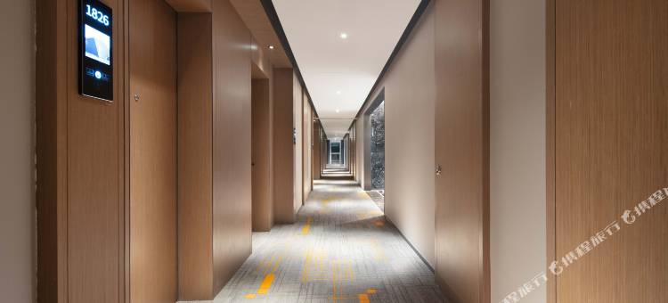 上饶凤凰大道希尔顿欢朋酒店图片