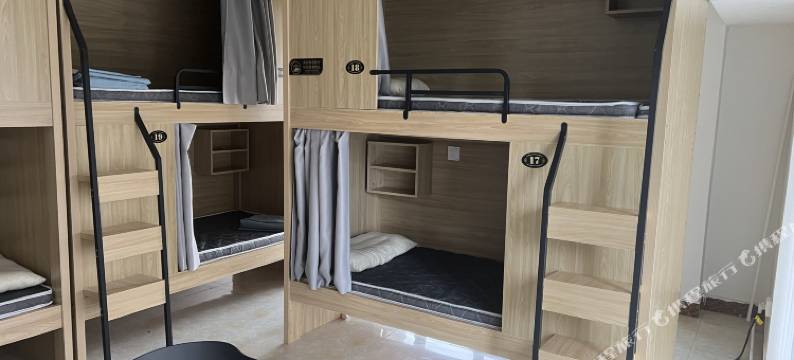 扬帆青年旅舍(钦州长融世贸广场店)图片