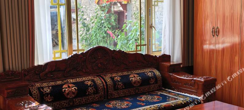 云之山野民宿(格聂店)图片