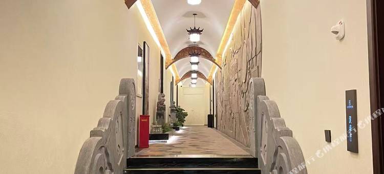 长泓明珠酒店(青格里狼山滑雪场店)图片