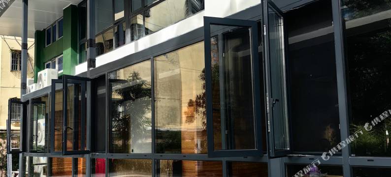 蘭时酒店(海南大学白沙门公园店)图片