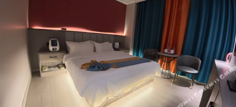 安多城轩酒店图片