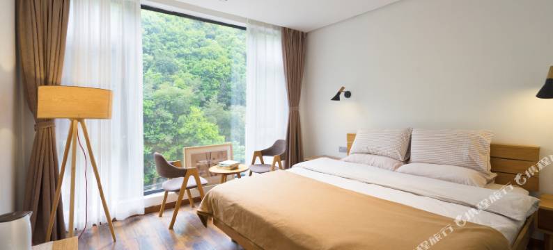 桐庐岩朵山宿(白云源店)图片