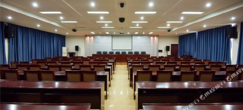 栾川未来假日酒店图片