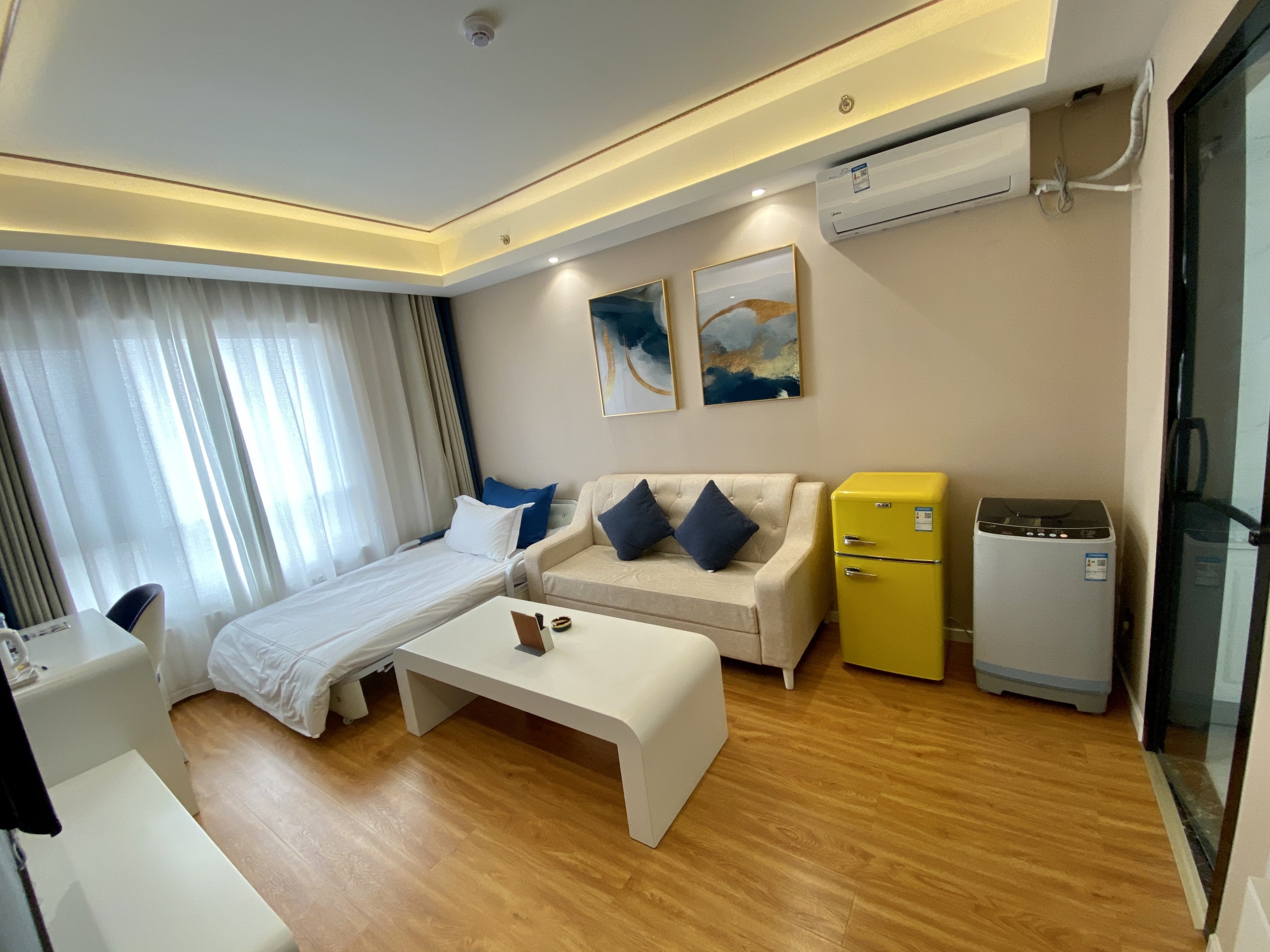 Wanhua Hotel (Piazza del Popolo Hotel) Over view