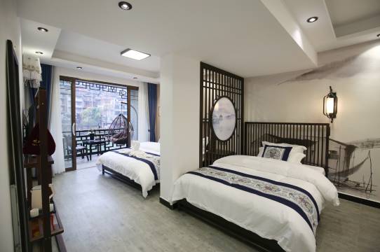 凤凰金水岸江景民宿